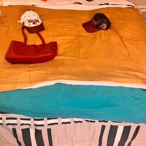 Halloween matching Nike Washington redskins couples outfit - Picture 10 of 13